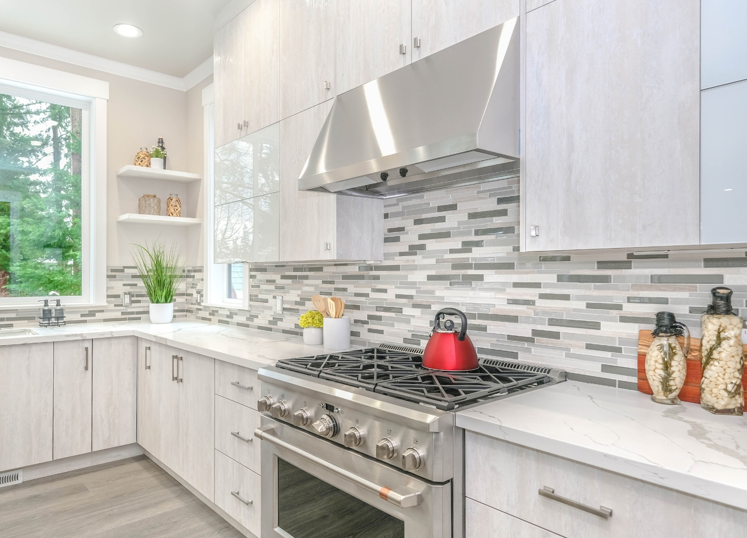 Modern Kitchen Backsplash Tile Installation